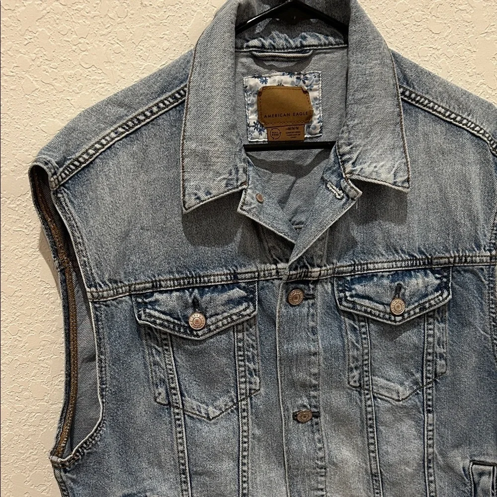 American Eagle Outfitters Denim Vest - Picture 3 of 9